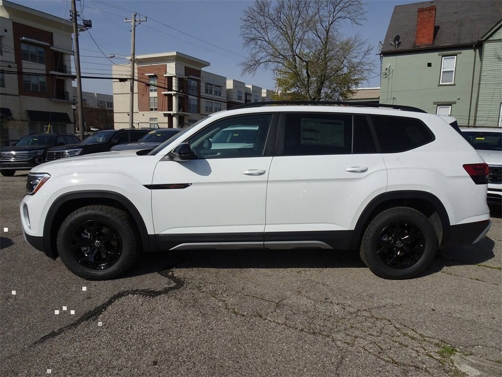 New 2025 Volkswagen Atlas 2.0T Peak Edition SUV