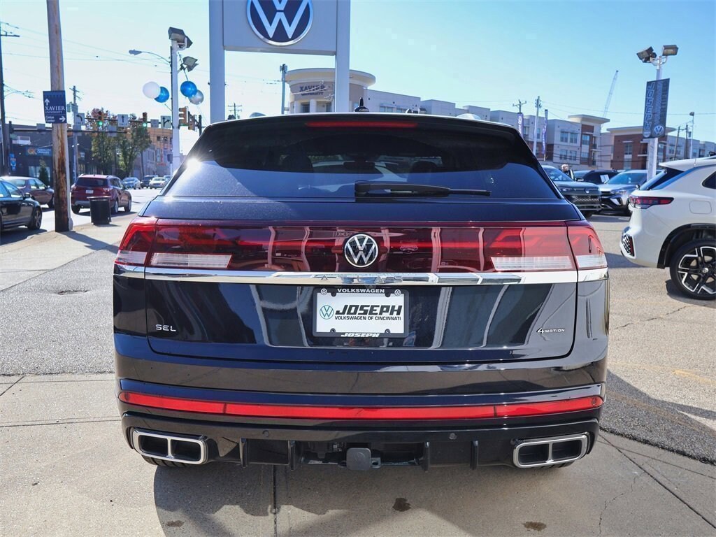 New 2025 Volkswagen Atlas Cross Sport 2.0T SEL Premium R-Line SUV