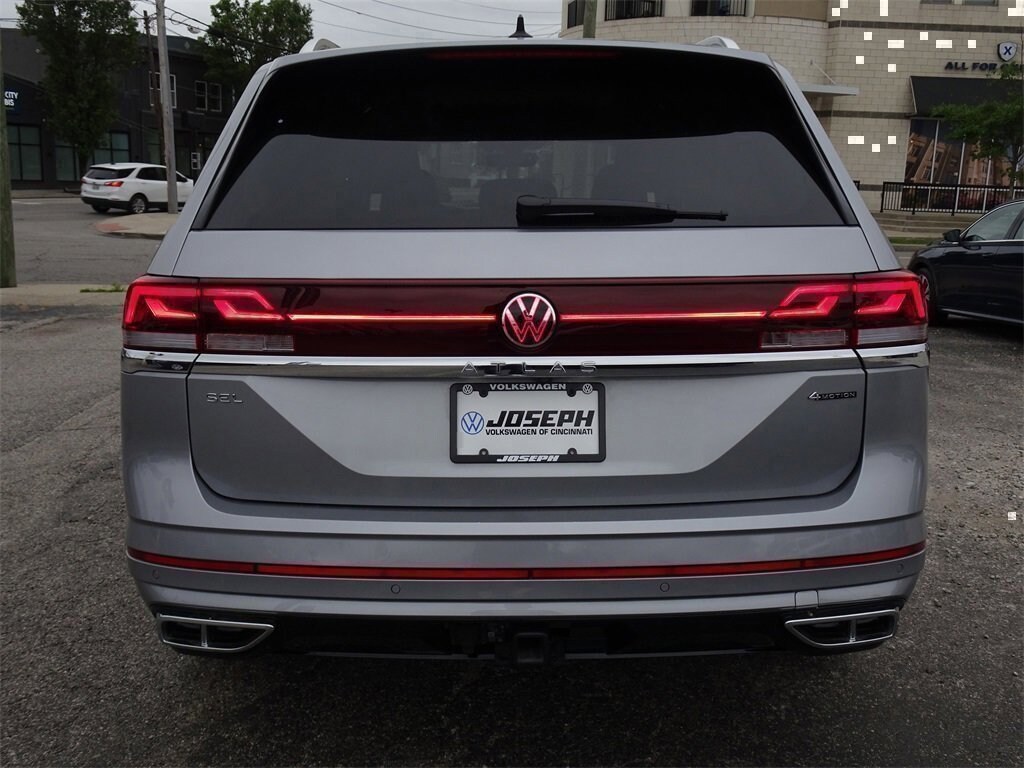 New 2025 Volkswagen Atlas 2.0T SEL Premium R-Line SUV