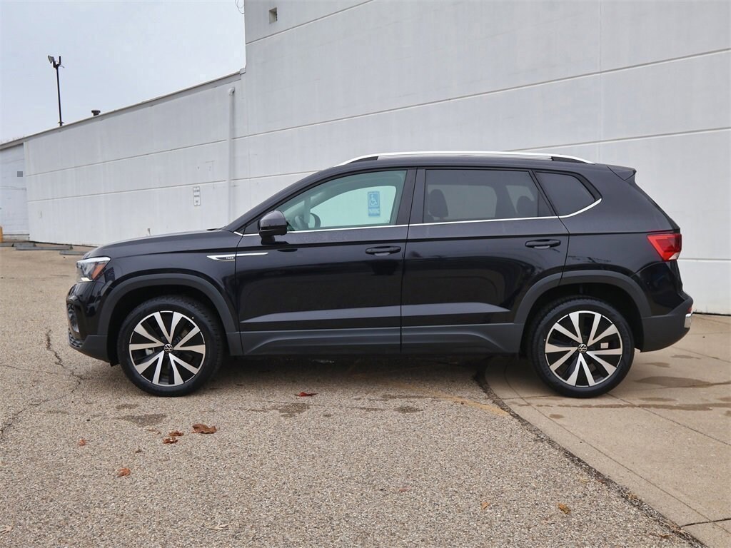 Certified 2022 Volkswagen Taos 1.5T SE SUV