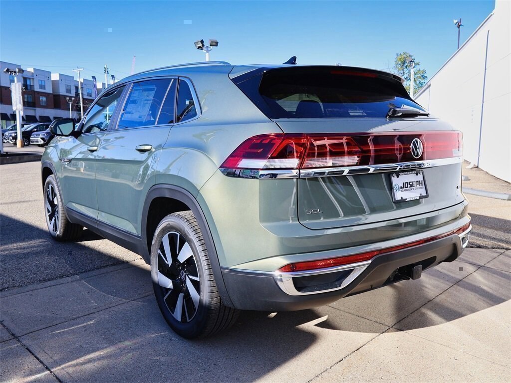 New 2026 Volkswagen Atlas Cross Sport 2.0T SEL SUV
