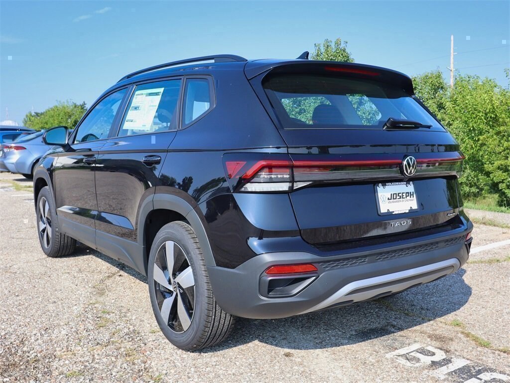 New 2025 Volkswagen Taos 1.5T S SUV
