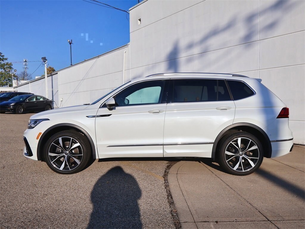 Certified 2024 Volkswagen Tiguan 2.0T SEL R-Line SUV