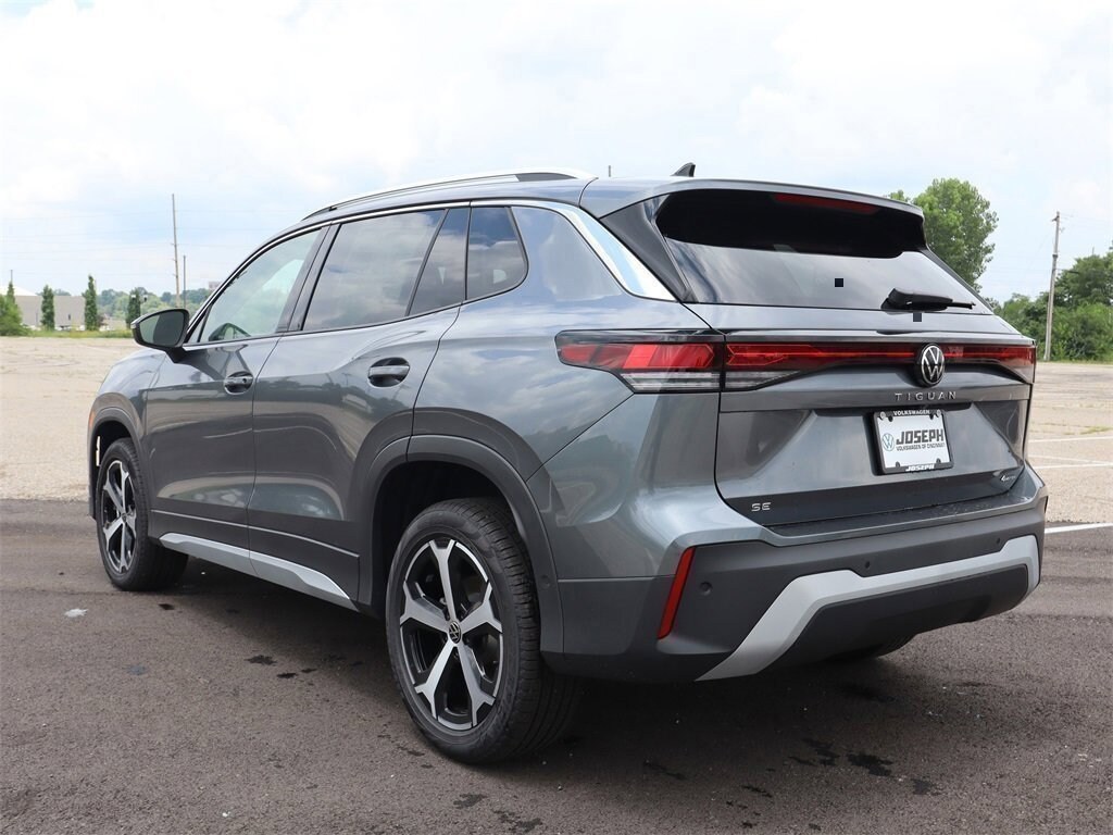 New 2025 Volkswagen Tiguan 2.0T SE SUV
