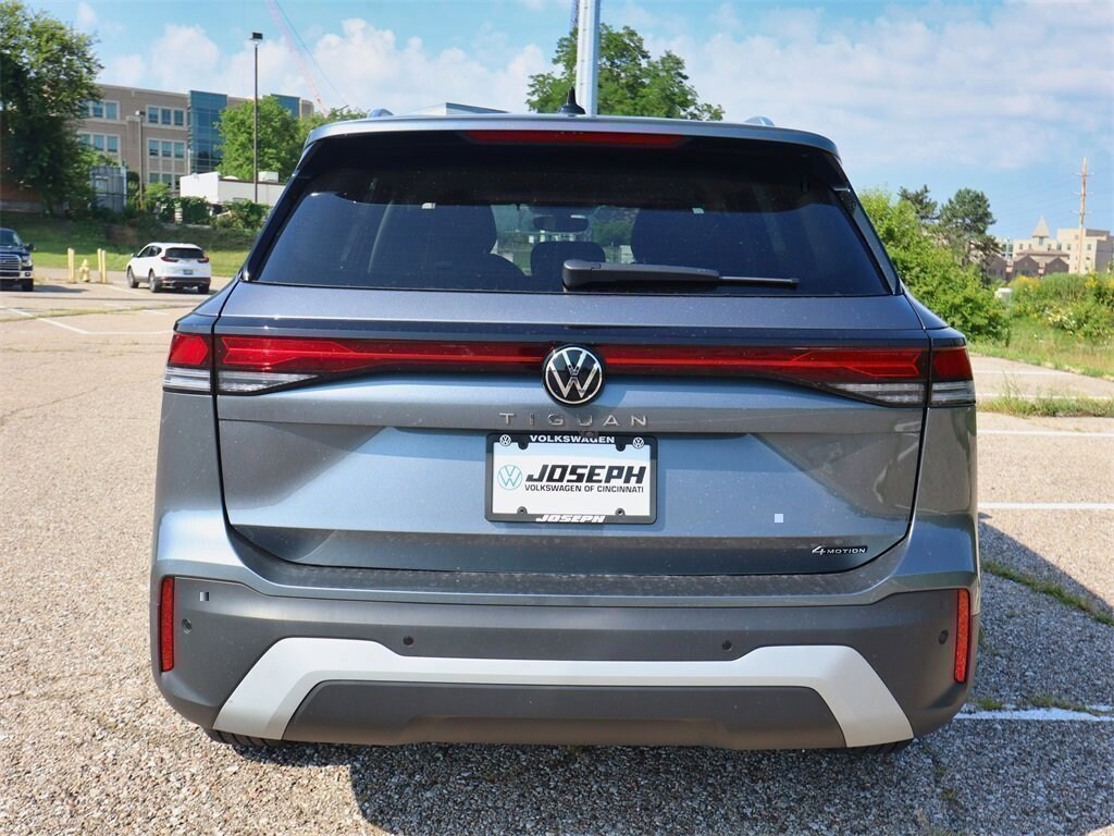 New 2025 Volkswagen Tiguan 2.0T S SUV