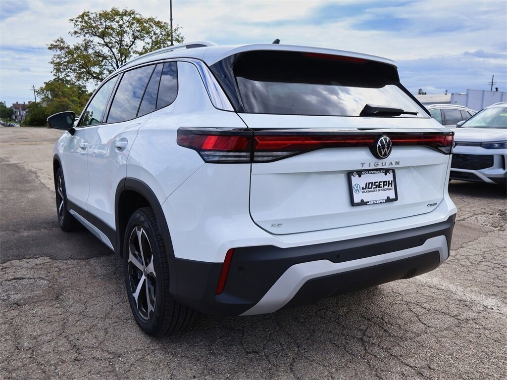 New 2025 Volkswagen Tiguan 2.0T SE SUV