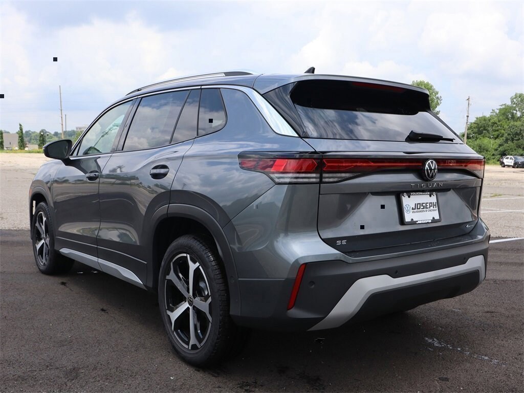 New 2025 Volkswagen Tiguan 2.0T SE SUV