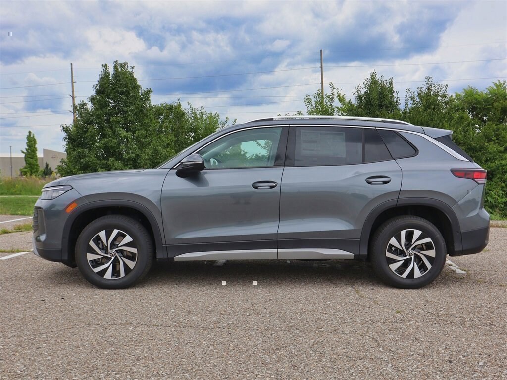 New 2025 Volkswagen Tiguan 2.0T S SUV