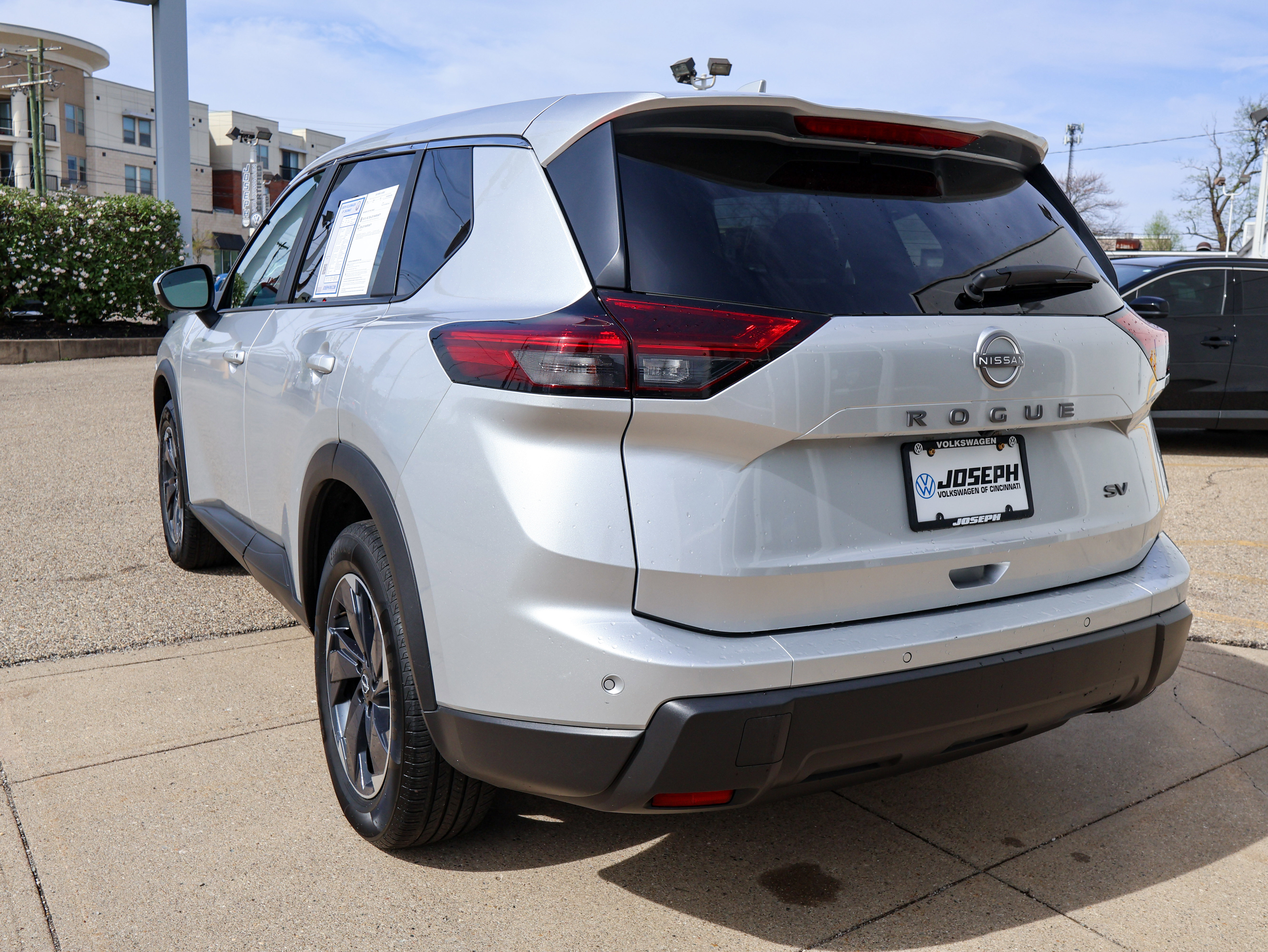 Used 2024 Nissan Rogue SV SUV