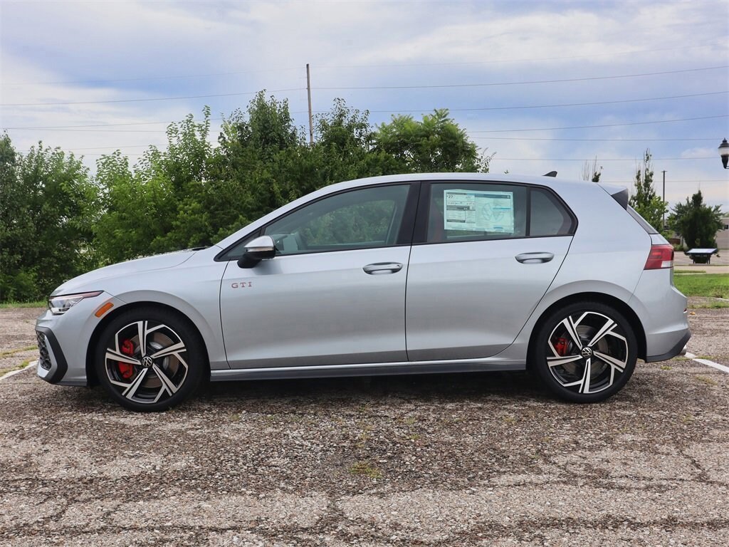 New 2025 Volkswagen Golf GTI 2.0T SE Hatchback