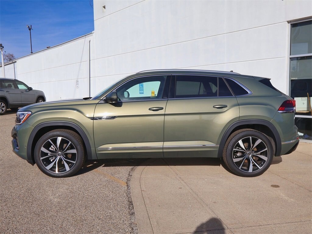New 2025 Volkswagen Atlas Cross Sport 2.0T SEL Premium R-Line SUV