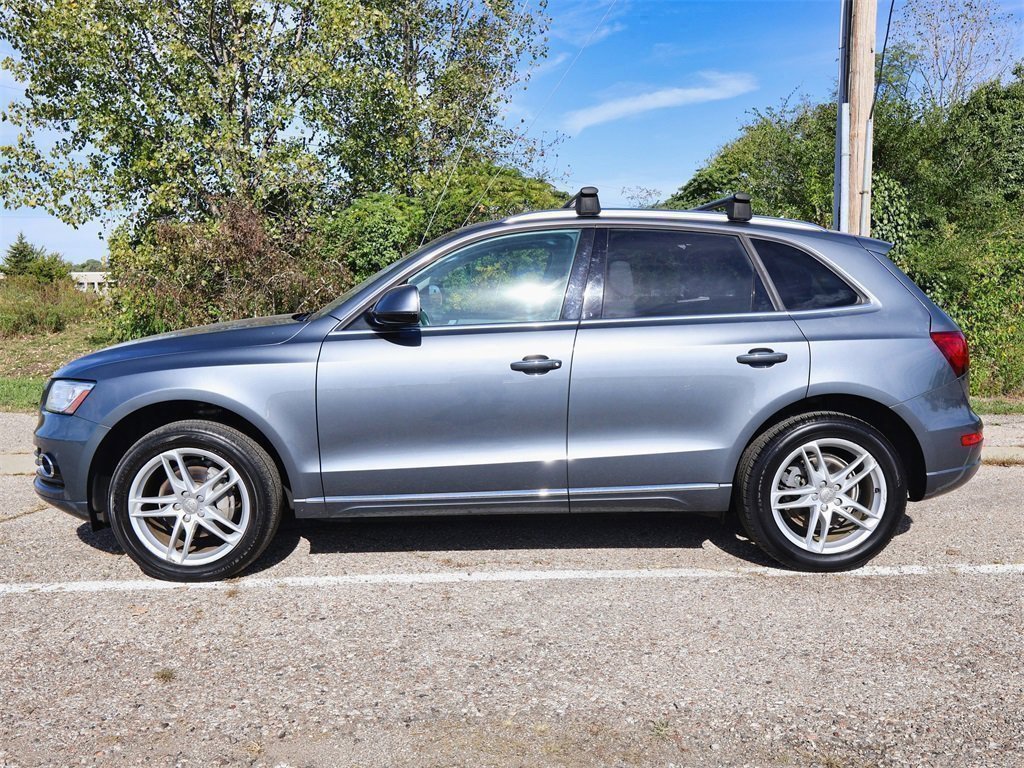 2017 Audi Q5 2.0T Premium Plus photo 2