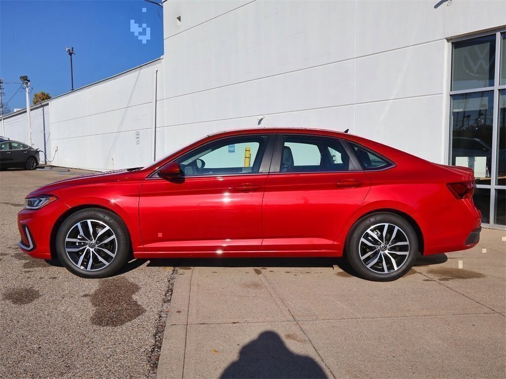 New 2026 Volkswagen Jetta 1.5T SE Sedan
