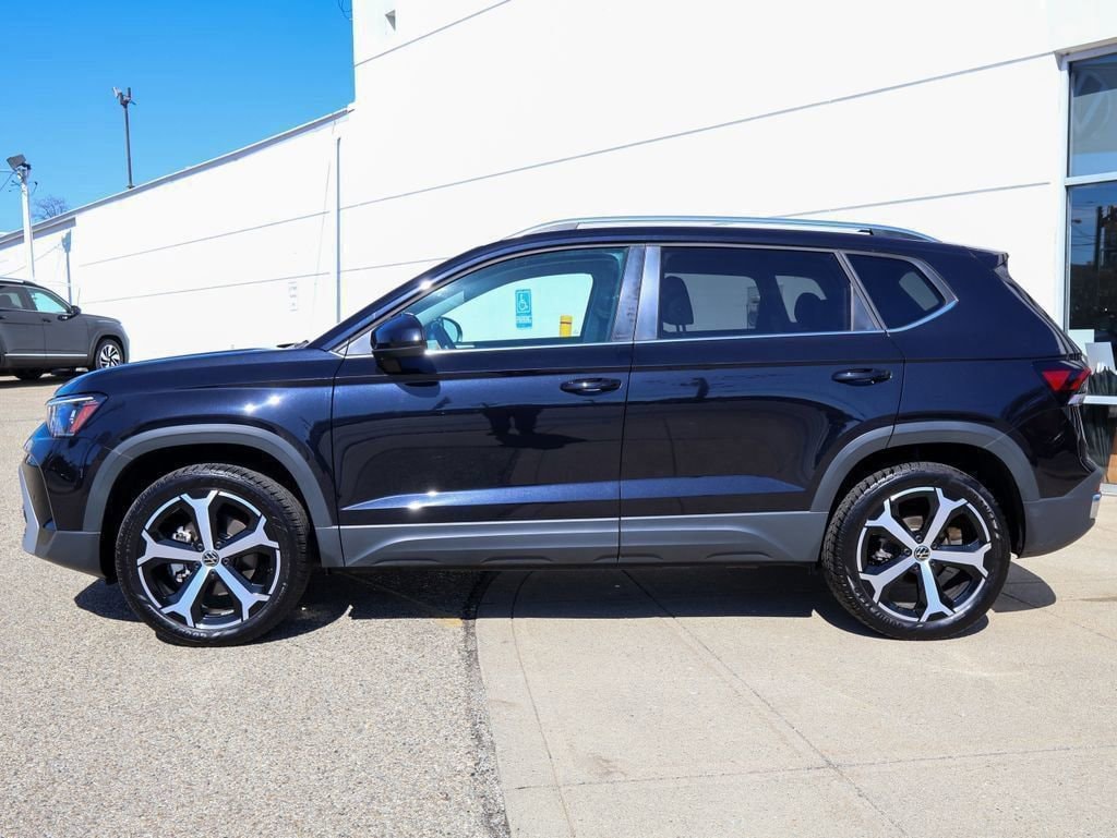 Certified 2025 Volkswagen Taos 1.5T SEL SUV