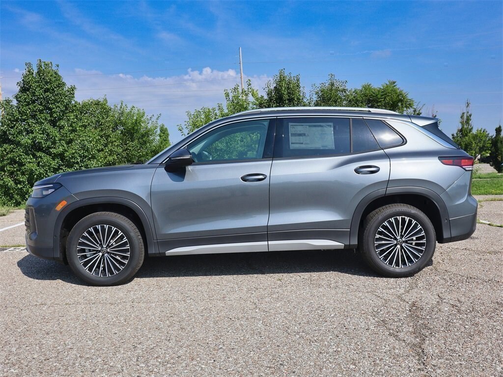 New 2025 Volkswagen Tiguan 2.0T S SUV