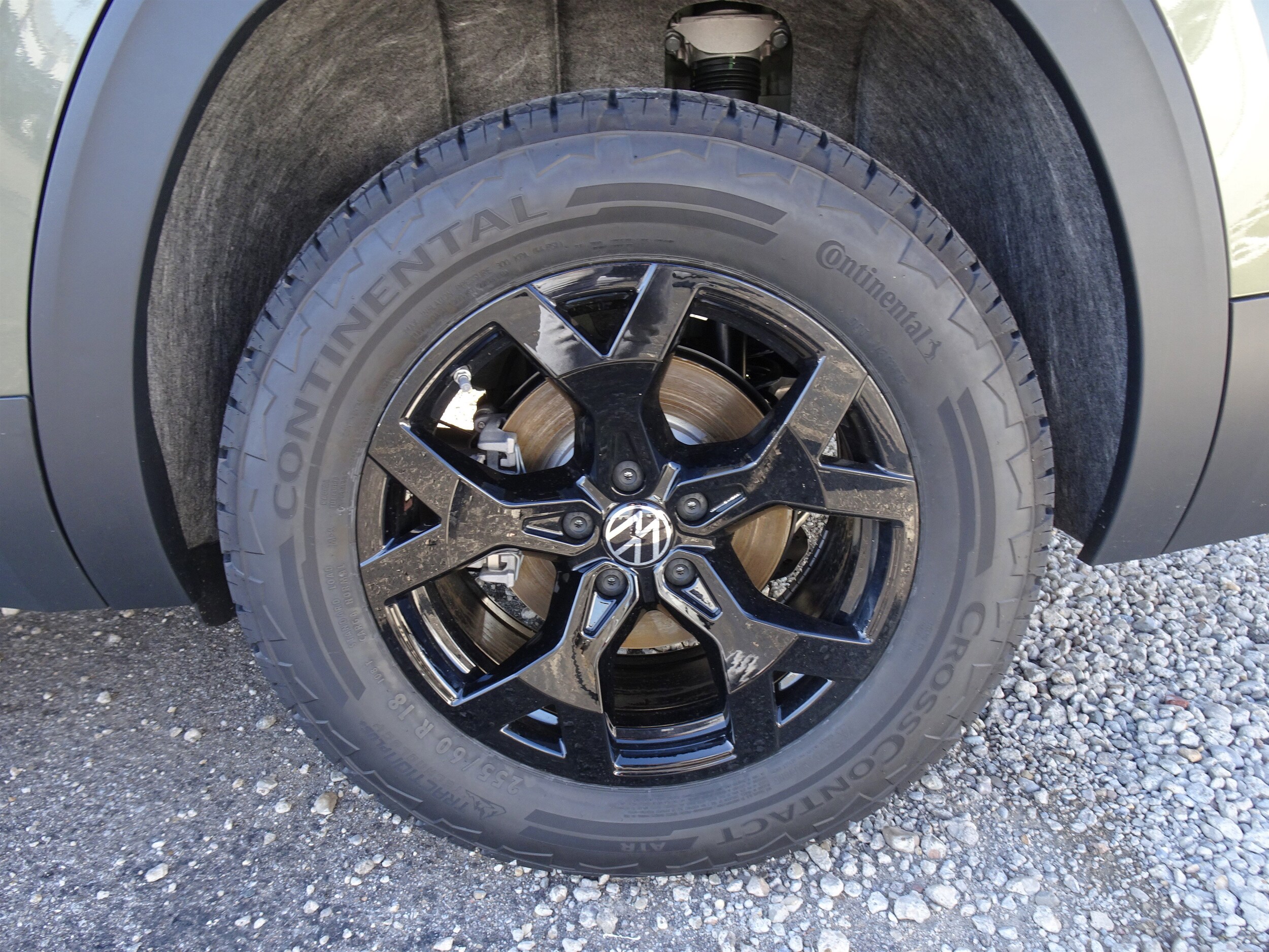 2025 Volkswagen Atlas Peak Edition photo 3