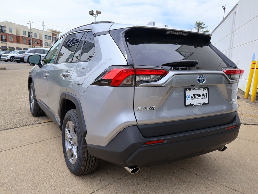 Used 2022 Toyota RAV4 Hybrid XLE SUV