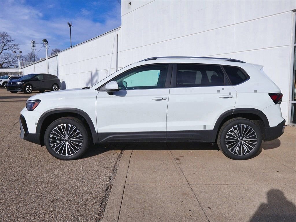 New 2026 Volkswagen Taos 1.5T SE SUV