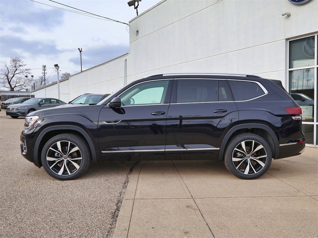 New 2026 Volkswagen Atlas 2.0T SEL Premium R-Line SUV