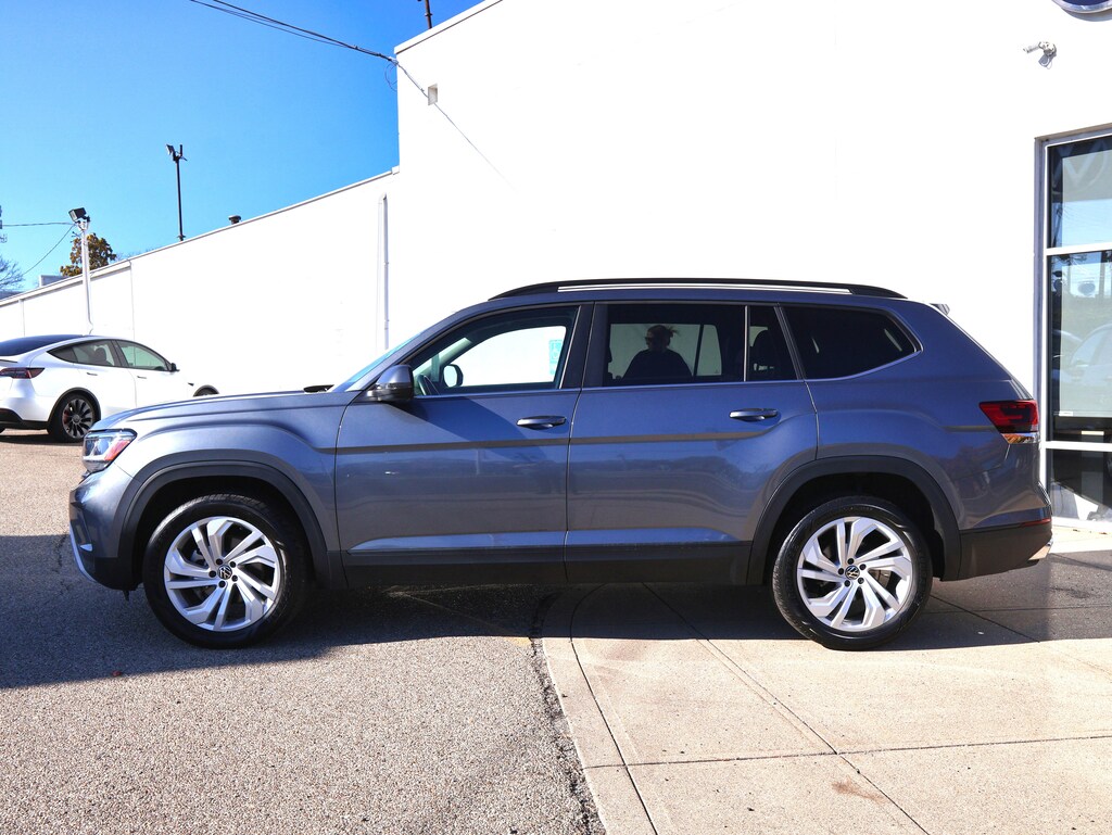 Certified 2022 Volkswagen Atlas 3.6L V6 SE w/Technology SUV