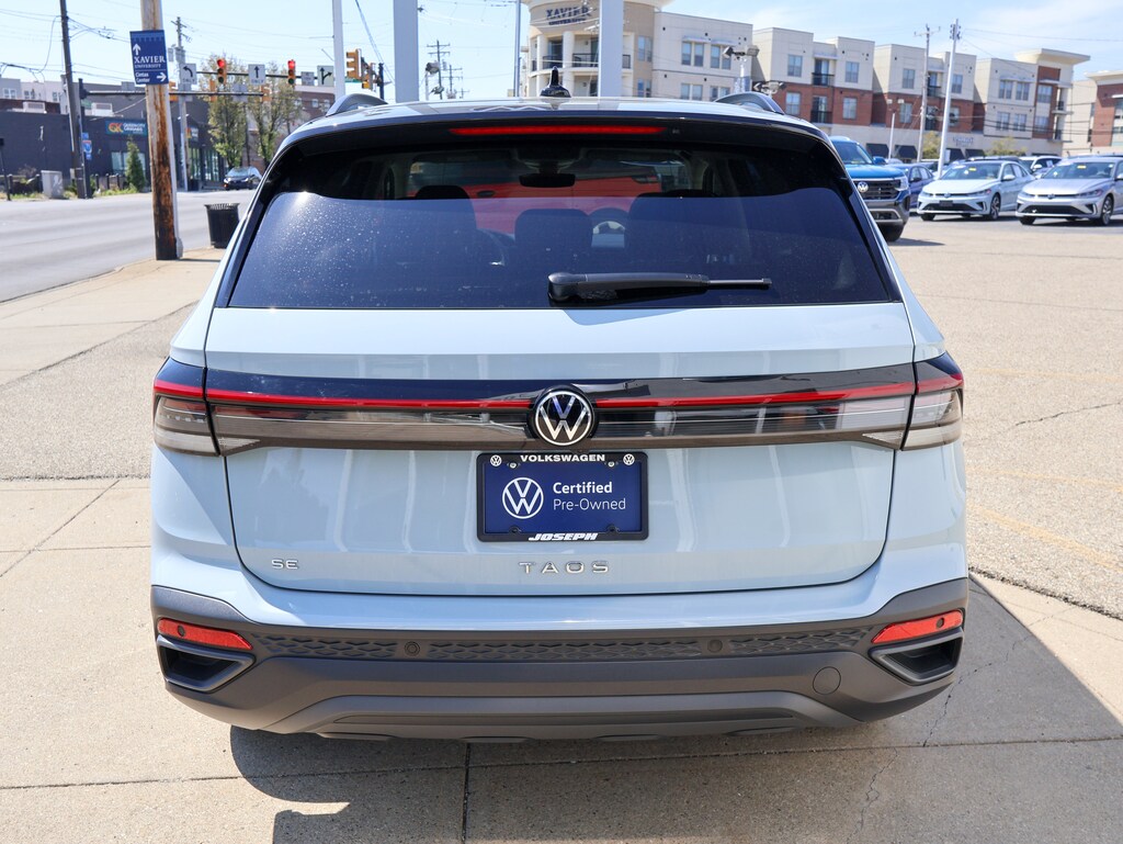 Certified 2025 Volkswagen Taos 1.5T SE Black SUV