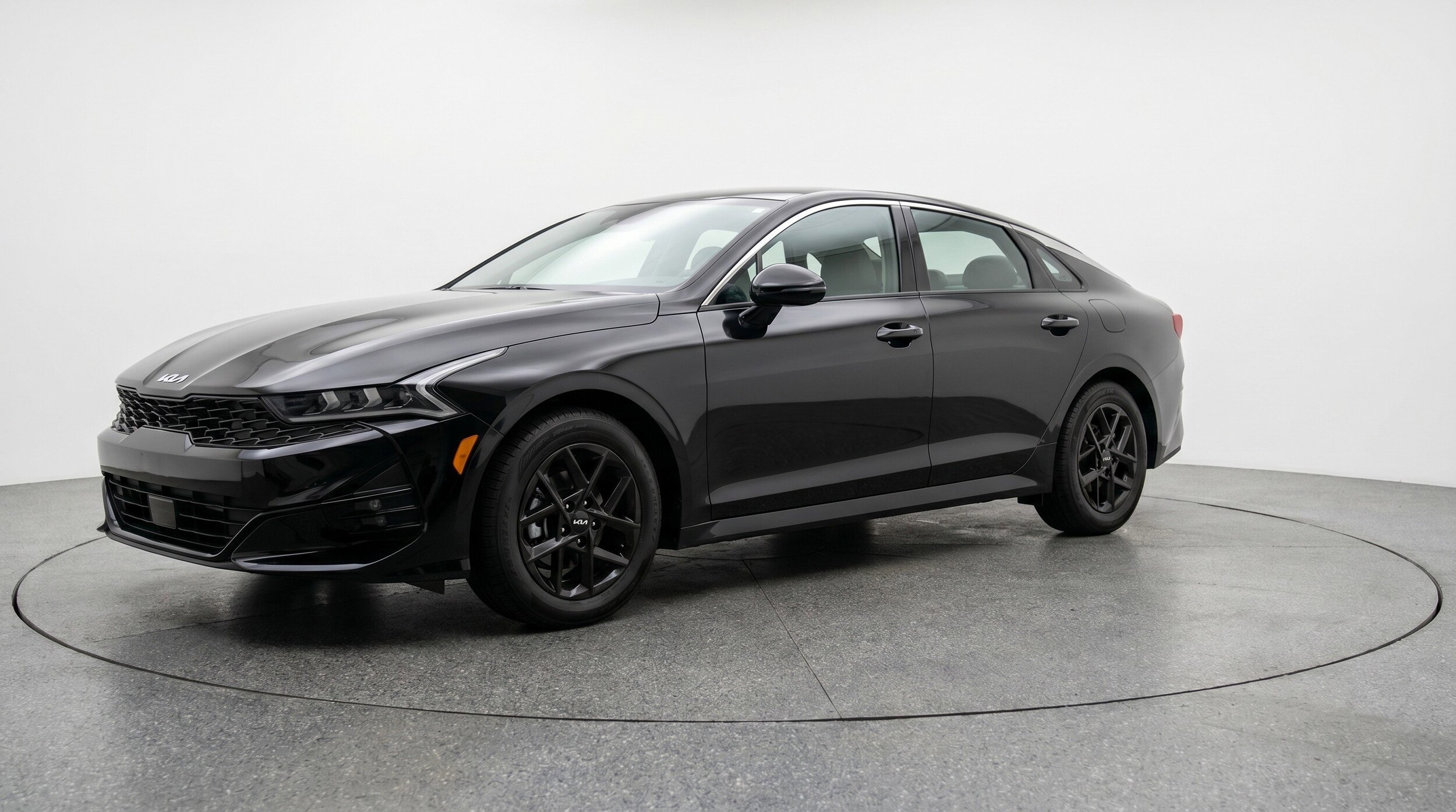 Thumbnail: 2025 Kia K5 - 3