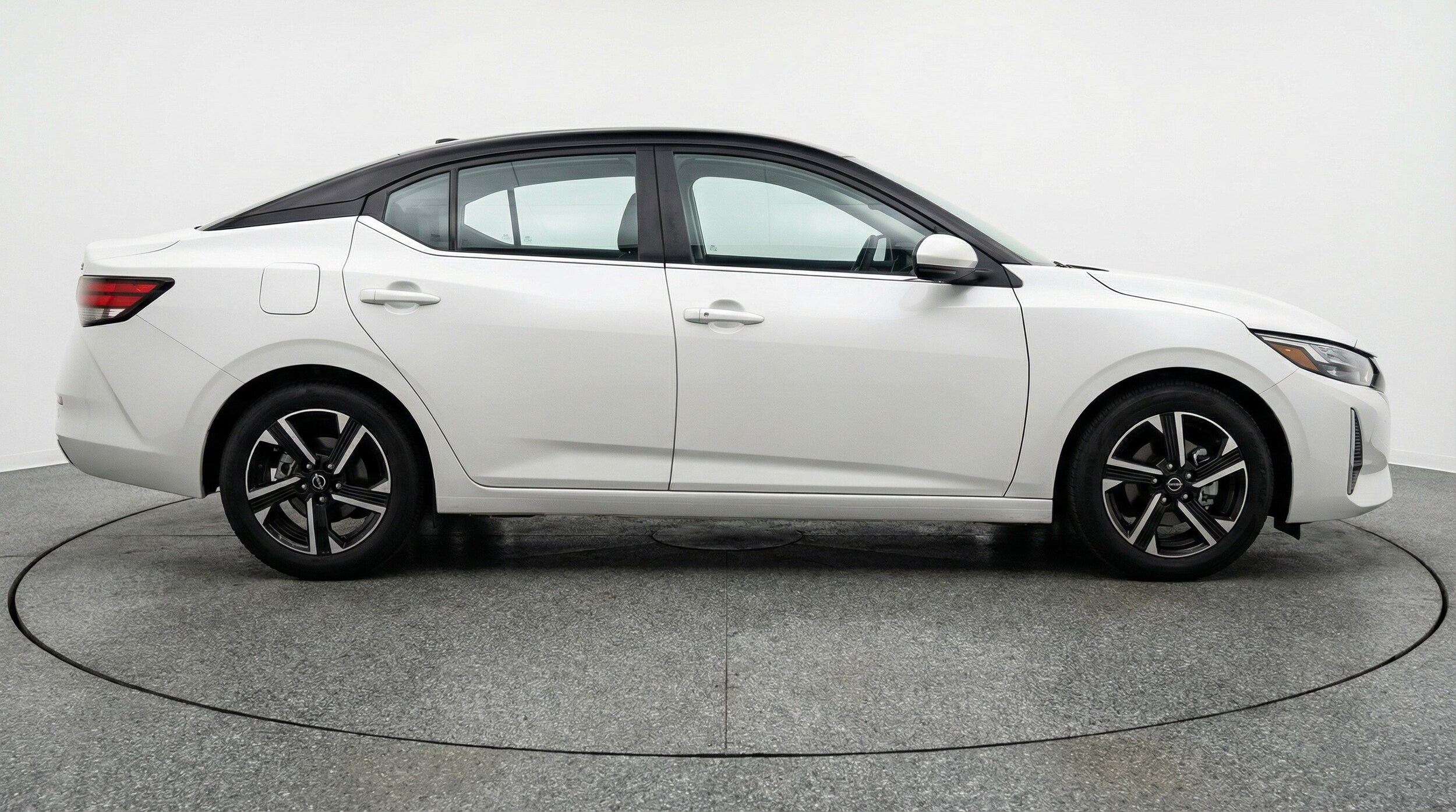 Thumbnail: 2025 Nissan Sentra - 8