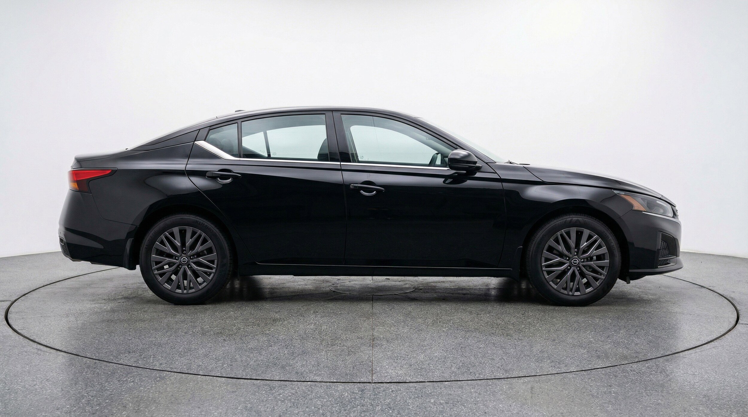 Thumbnail: 2025 Nissan Altima - 11