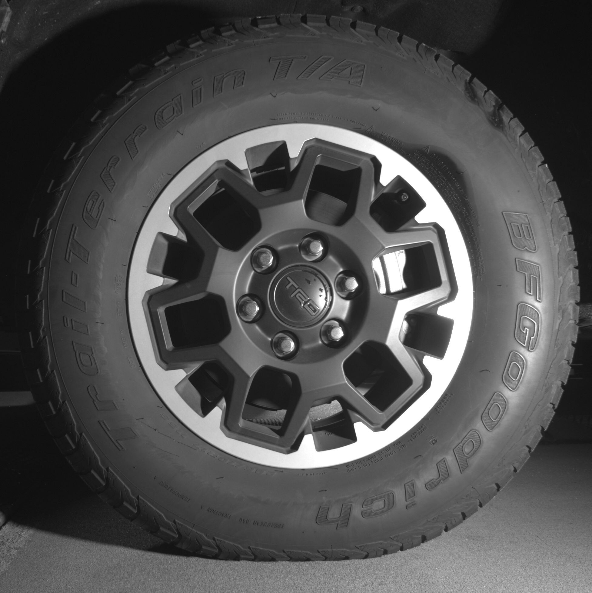 Thumbnail: 2025 Toyota Tacoma - 9