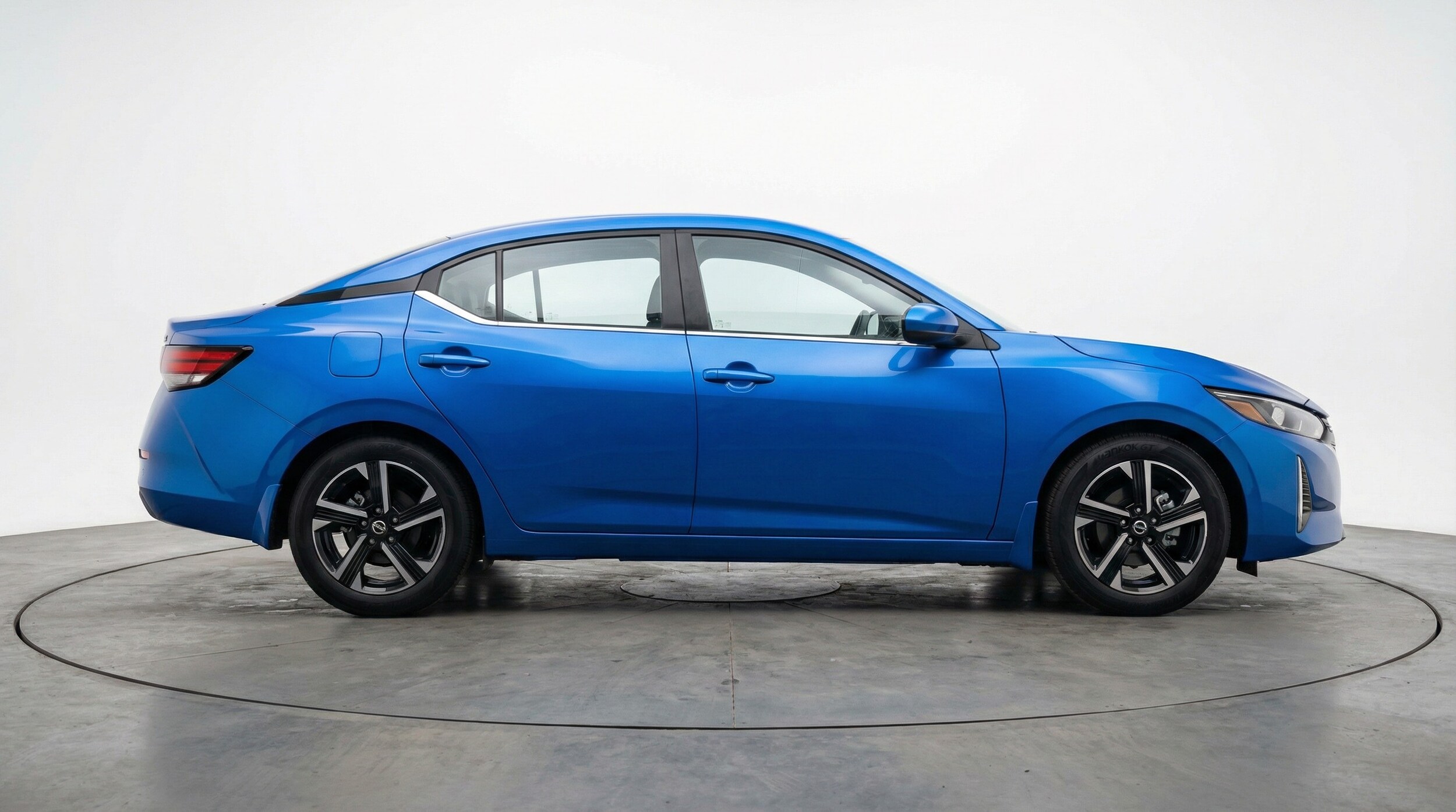 Thumbnail: 2025 Nissan Sentra - 8