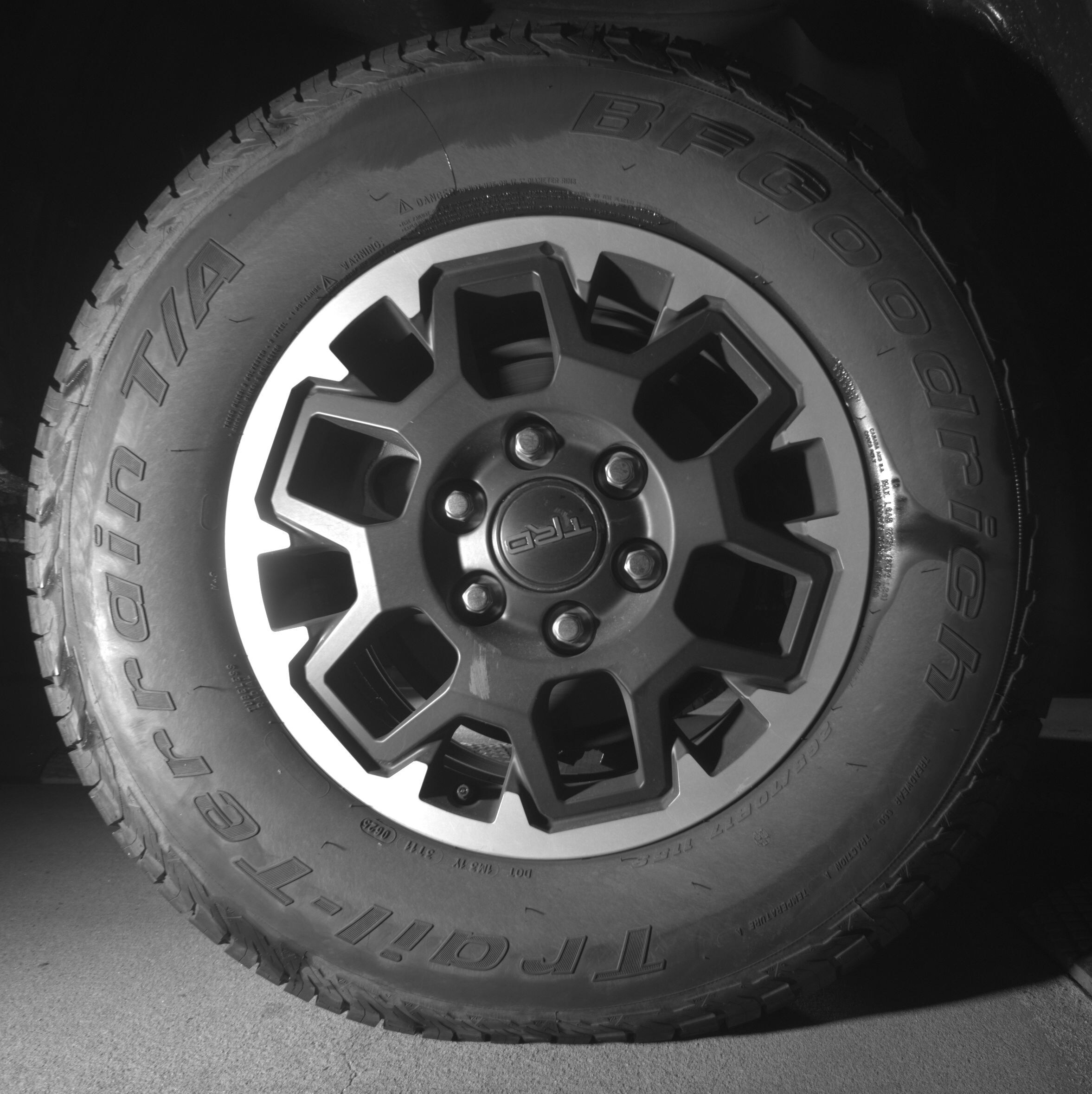 Thumbnail: 2025 Toyota Tacoma - 12