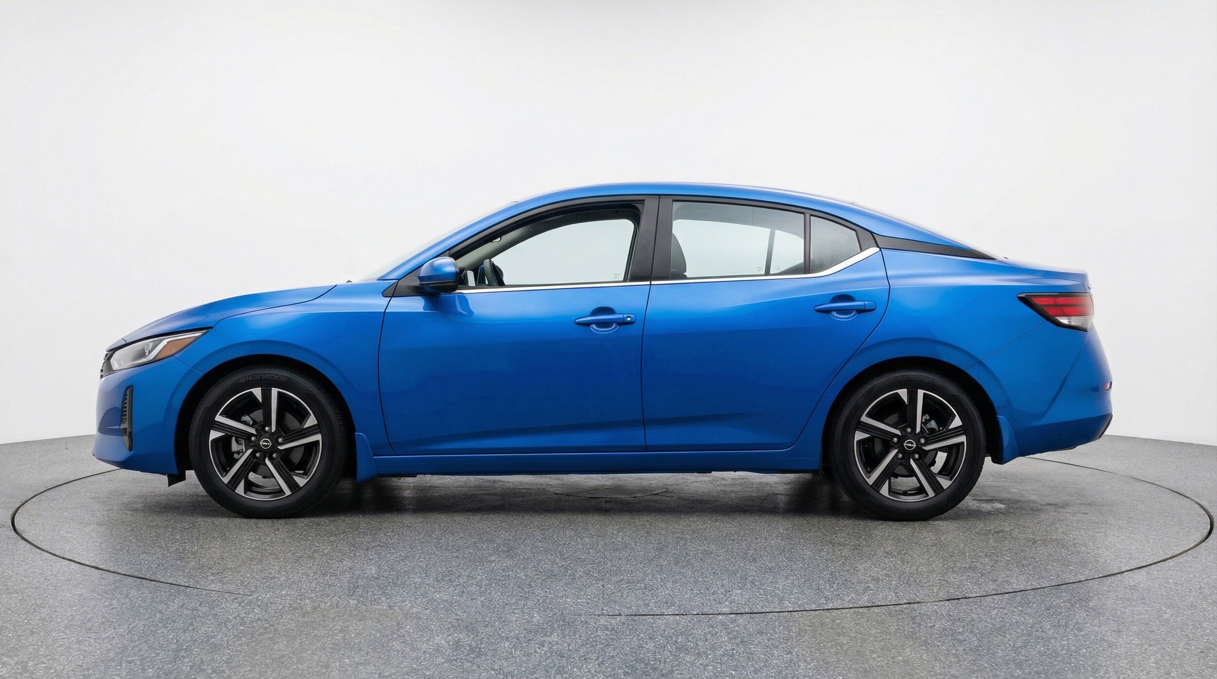 Thumbnail: 2025 Nissan Sentra - 5