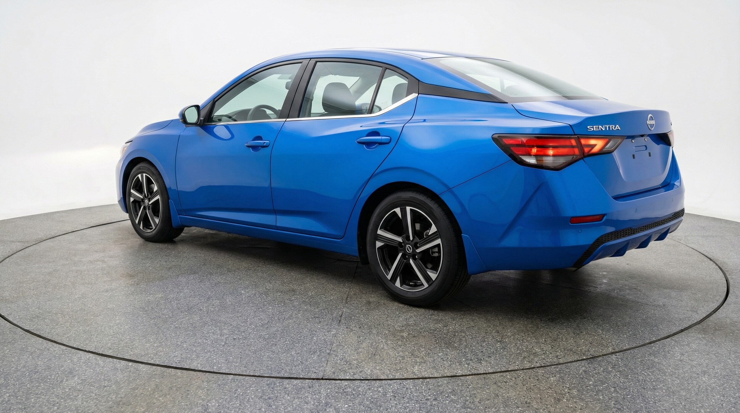 Thumbnail: 2025 Nissan Sentra - 5