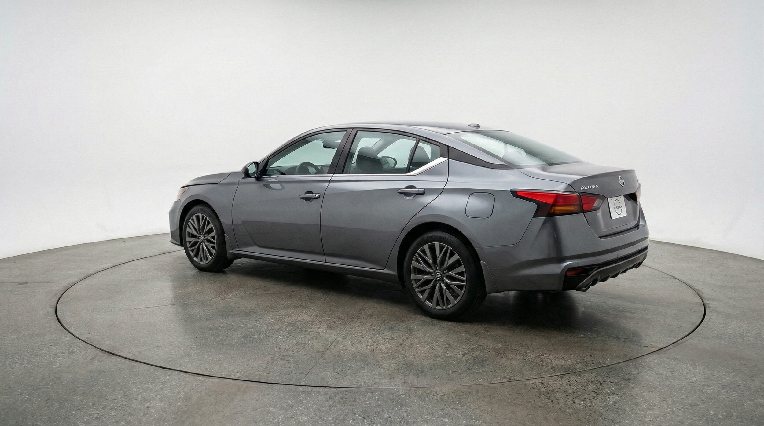 Thumbnail: 2025 Nissan Altima - 5