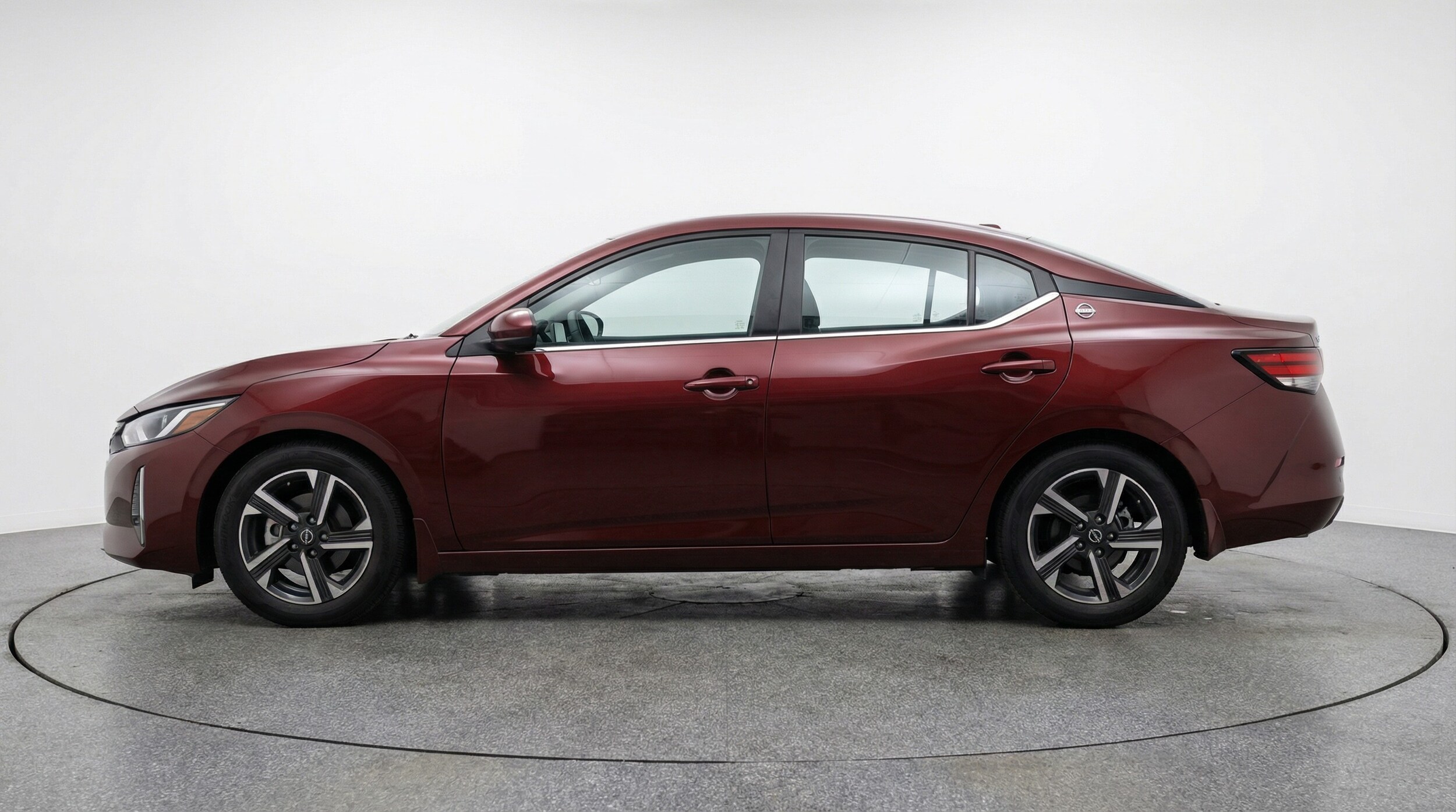 Thumbnail: 2025 Nissan Sentra - 4