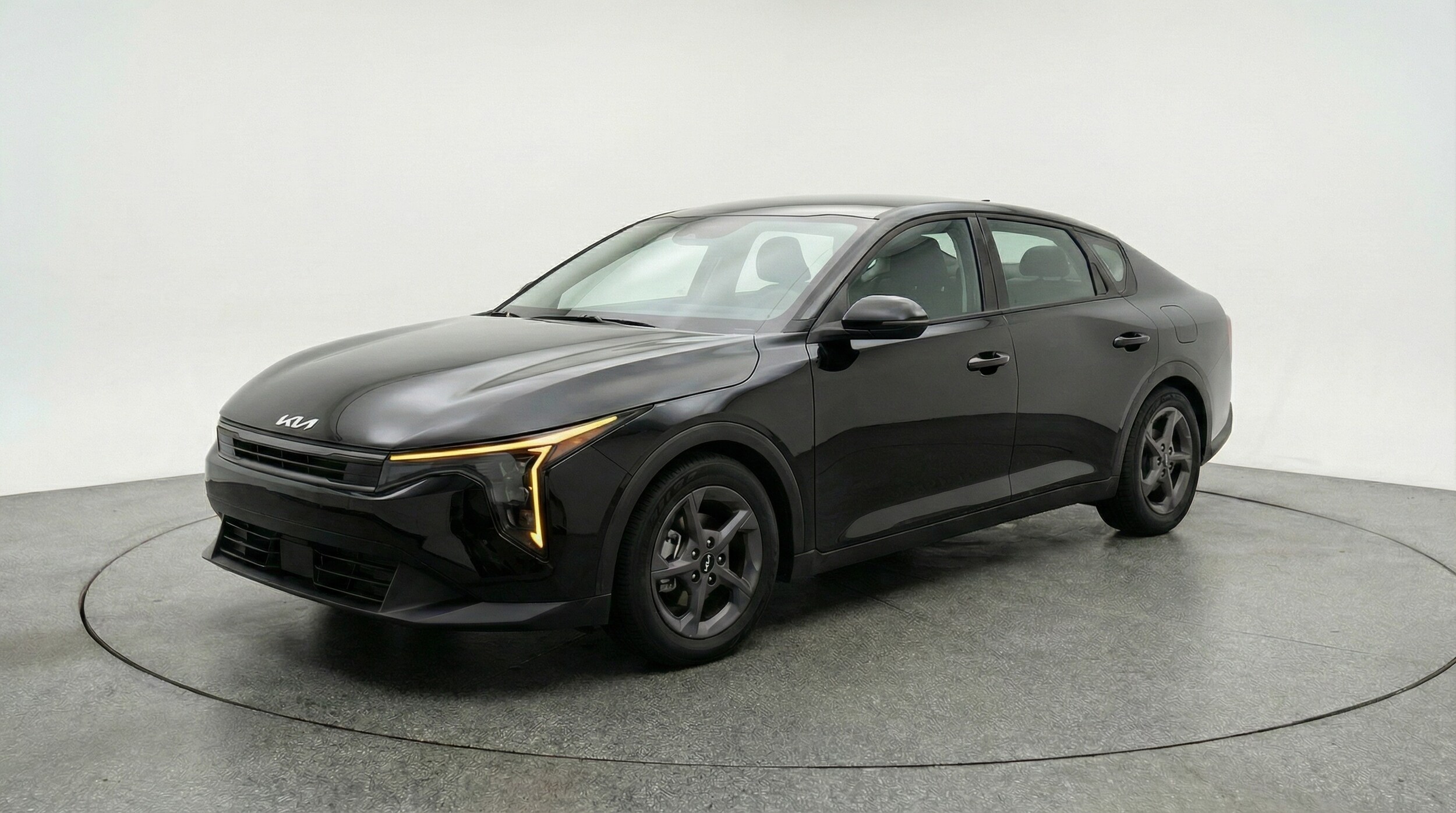 Thumbnail: 2025 Kia K4 - 3