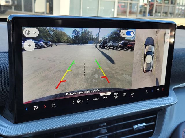 2026 Ford Explorer ST-Line - Photo 18