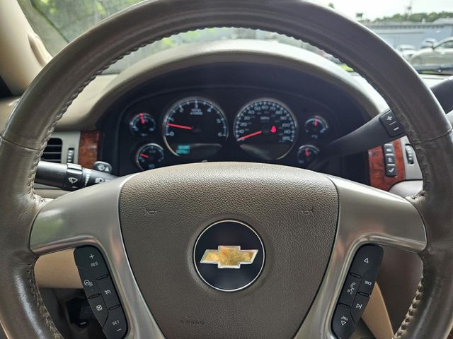 2013 Chevrolet Avalanche LTZ - Photo 32