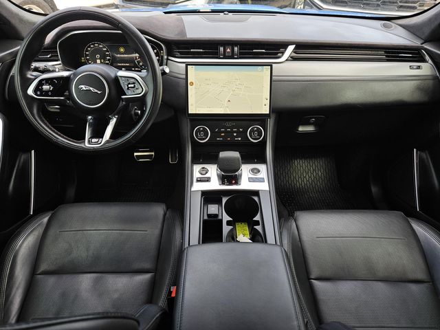 2025 Jaguar F-PACE SVR - Photo 23