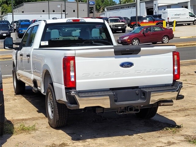 2026 Ford F-250 photo 3