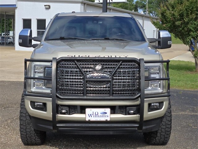 Used 2017 Ford F-250 Super Duty Platinum with VIN 1FT7W2BT2HEC08038 for sale in Gladewater, TX