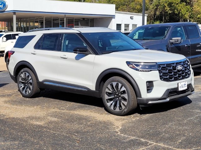 2027 Ford Explorer Platinum SUV