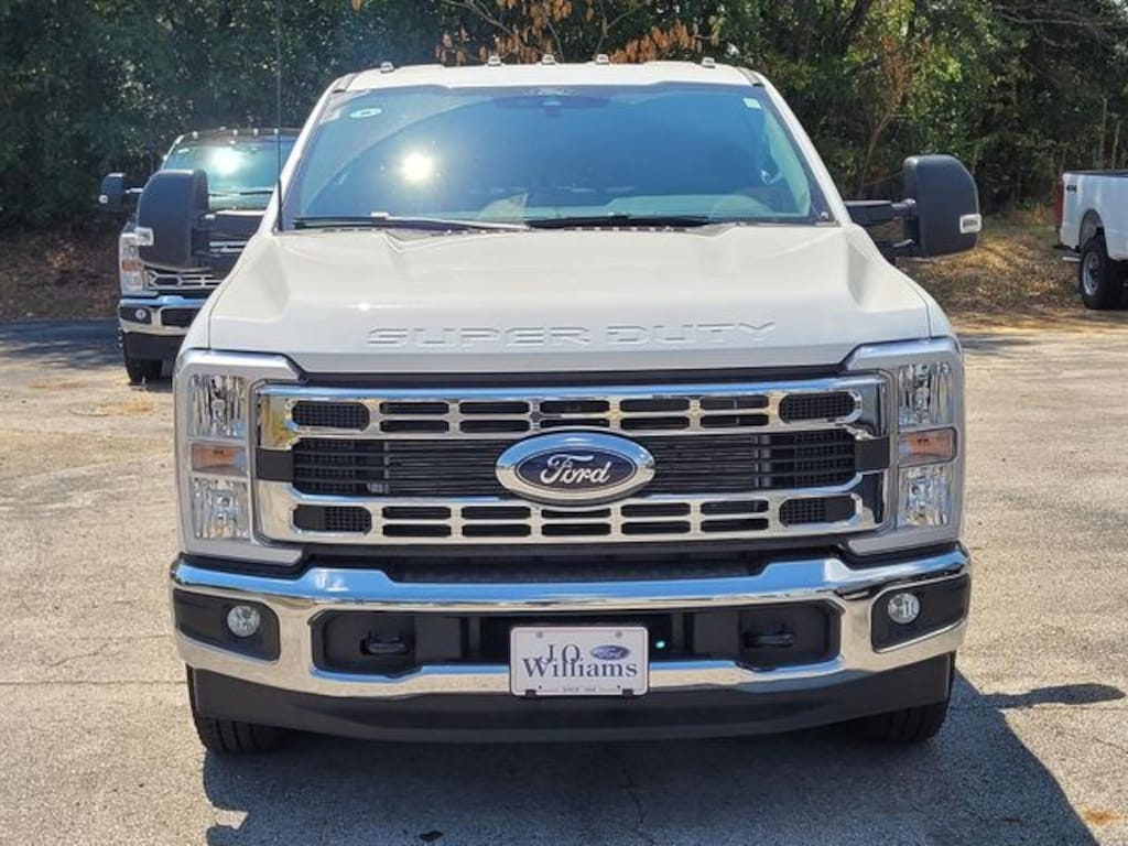 New 2026 Ford F-350SD XL Chassis