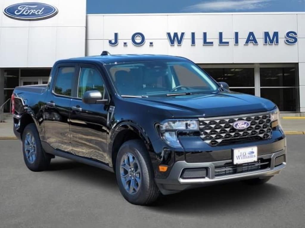 New 2025 Ford Maverick XLT Truck