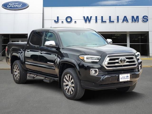 2023 Toyota Tacoma Limited's photo