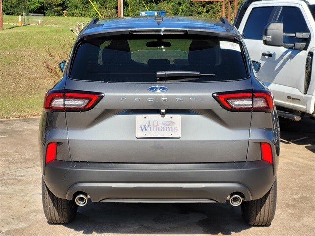2026 Ford Escape ST-Line photo 4