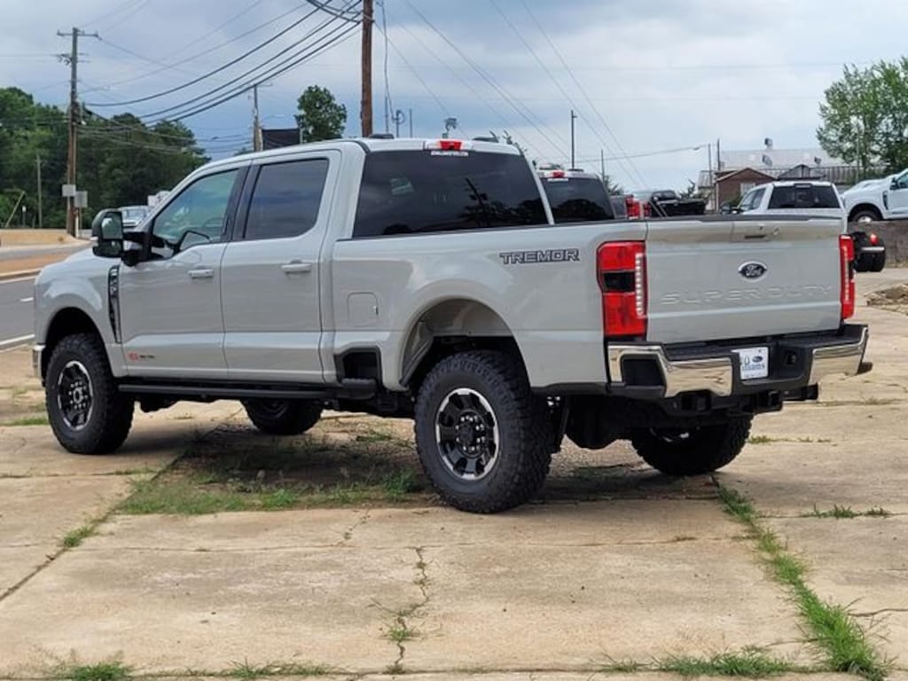 New 2026 Ford F-250SD Lariat Truck