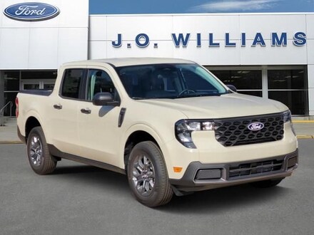 2025 Ford Maverick XLT Truck