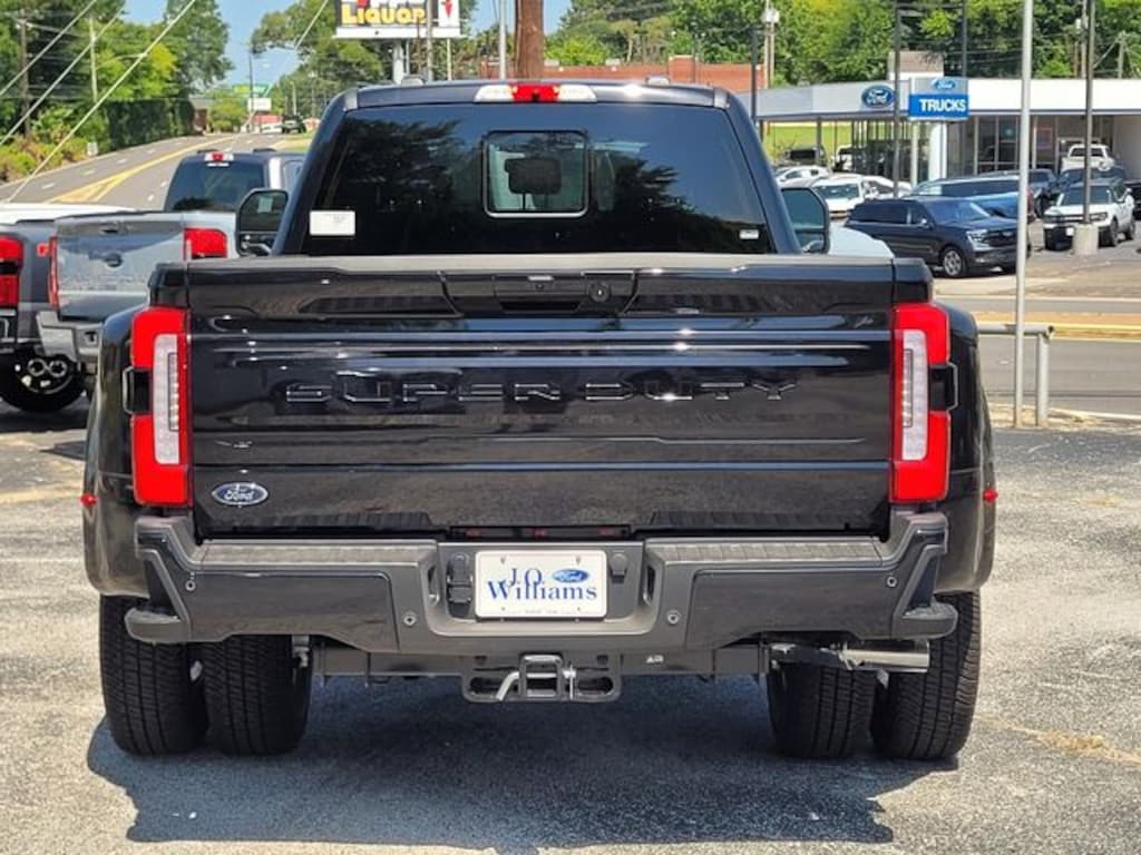 New 2026 Ford F-350SD Platinum Truck