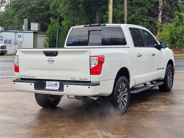 2018 Nissan Titan SL photo 4